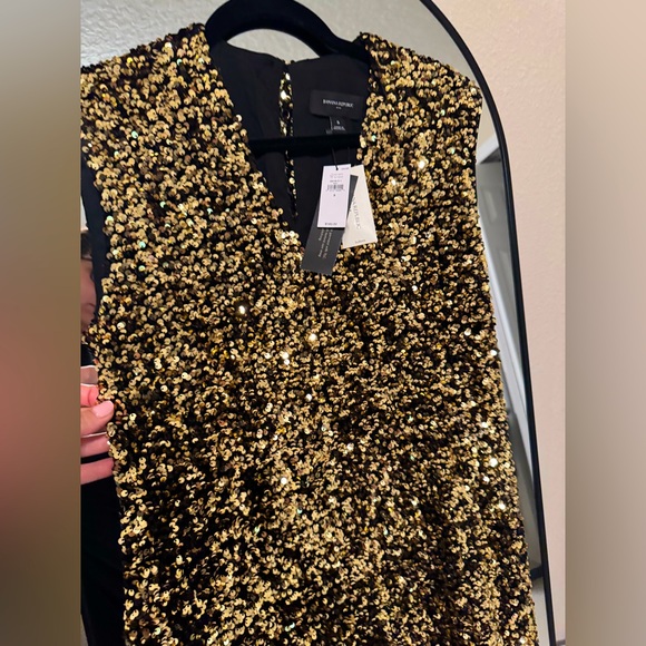 Banana Republic Dresses & Skirts - Banana Republic Gold Sequin Dress